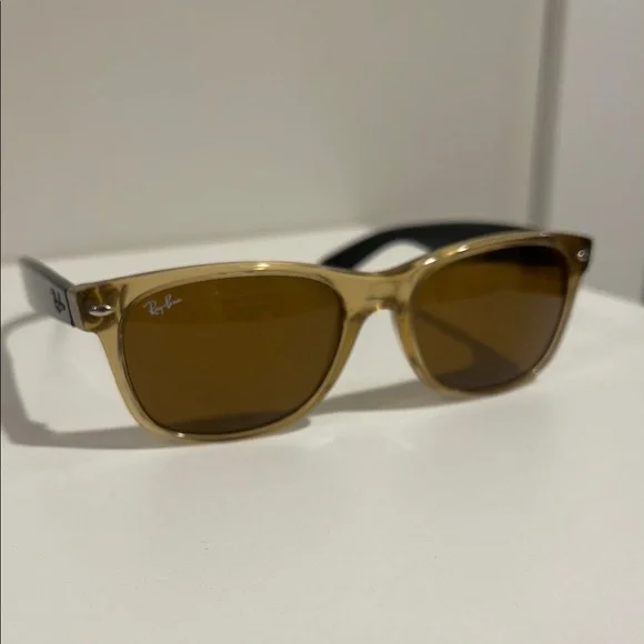 Ray-Ban Tan Wayfarer Sunglasses Classic Style Ray-Ban | Accessories | Rayban Tan Wayfarer Sunglasses  main image 3